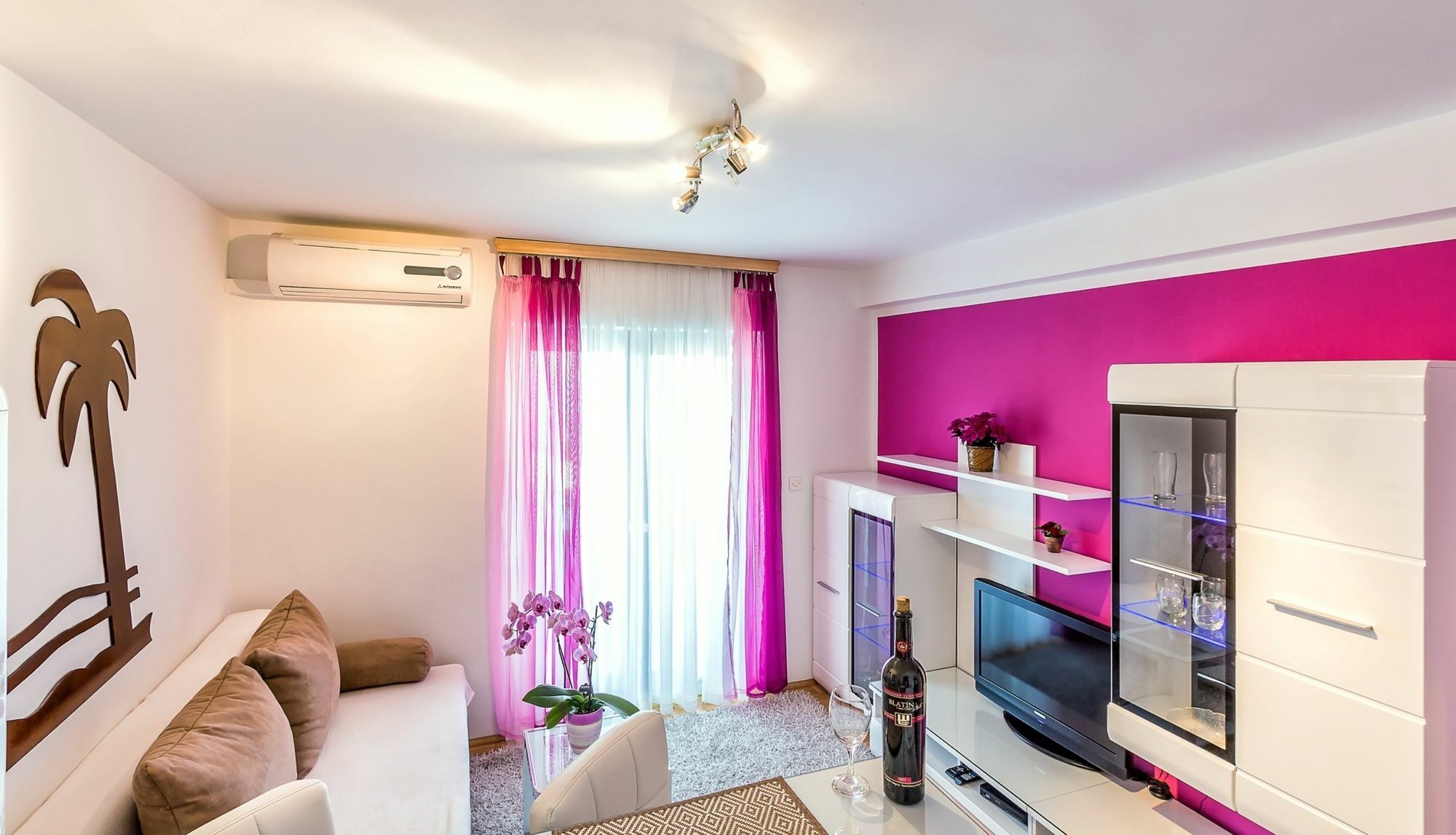 Roses & Wellness Apartment